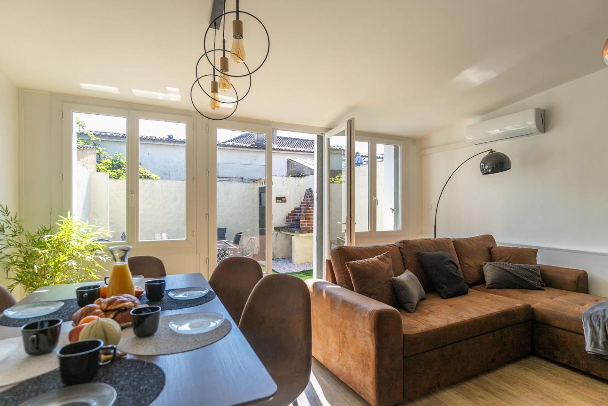 Le Patio - Spacieux T3 Avec Climatisation Et Jardin Privatif Bergerac Luaran gambar