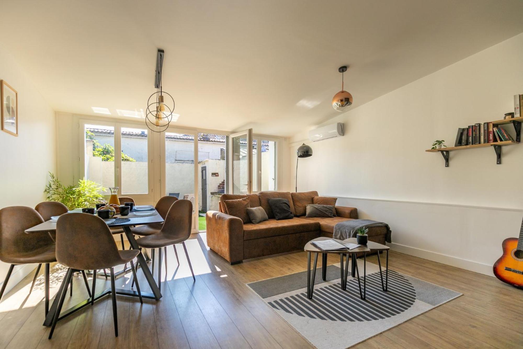 Le Patio - Spacieux T3 Avec Climatisation Et Jardin Privatif Bergerac Luaran gambar