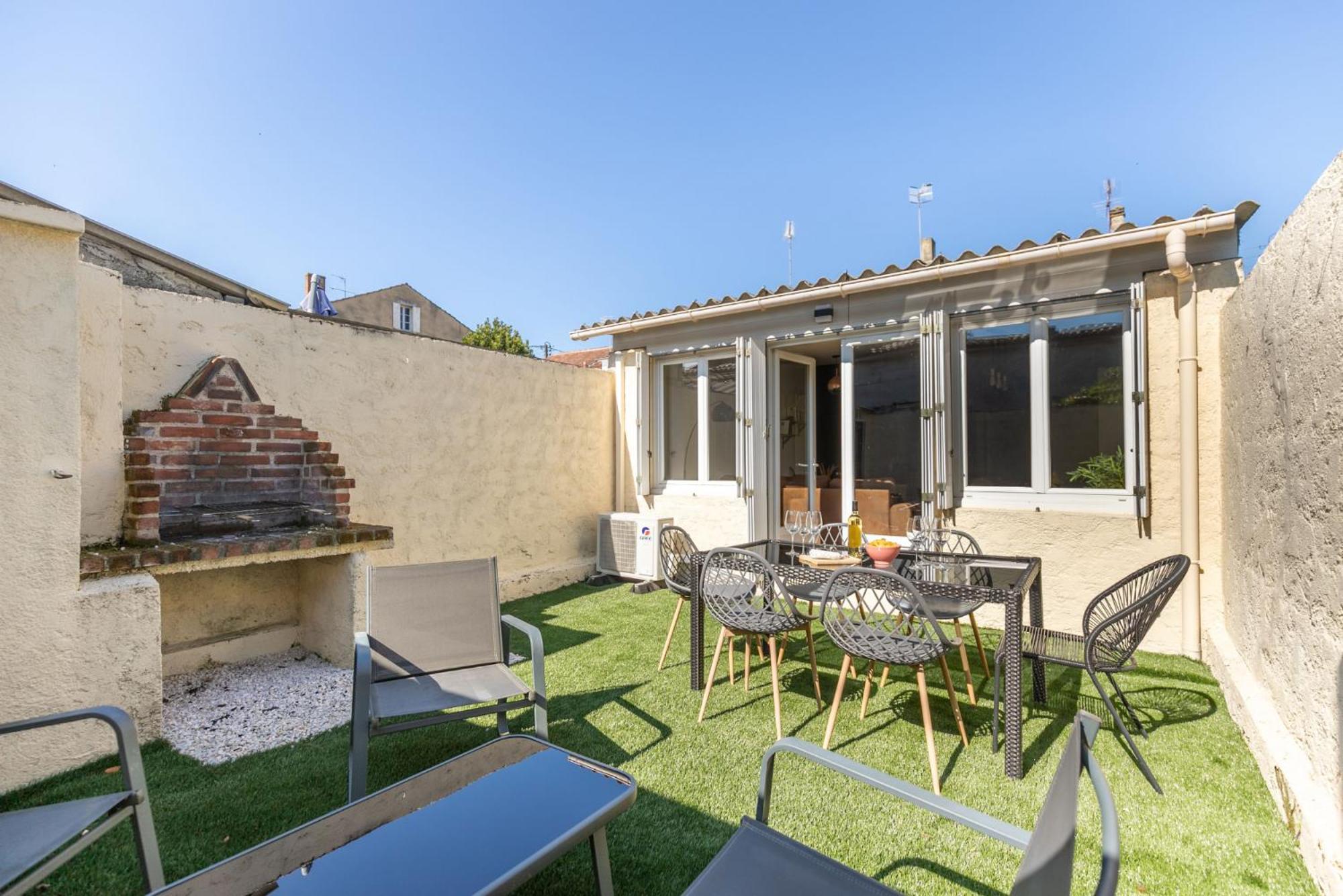 Le Patio - Spacieux T3 Avec Climatisation Et Jardin Privatif Bergerac Luaran gambar